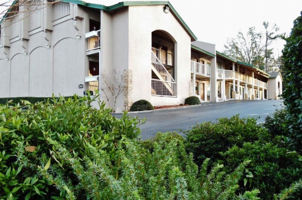 West Bank Inn image 14