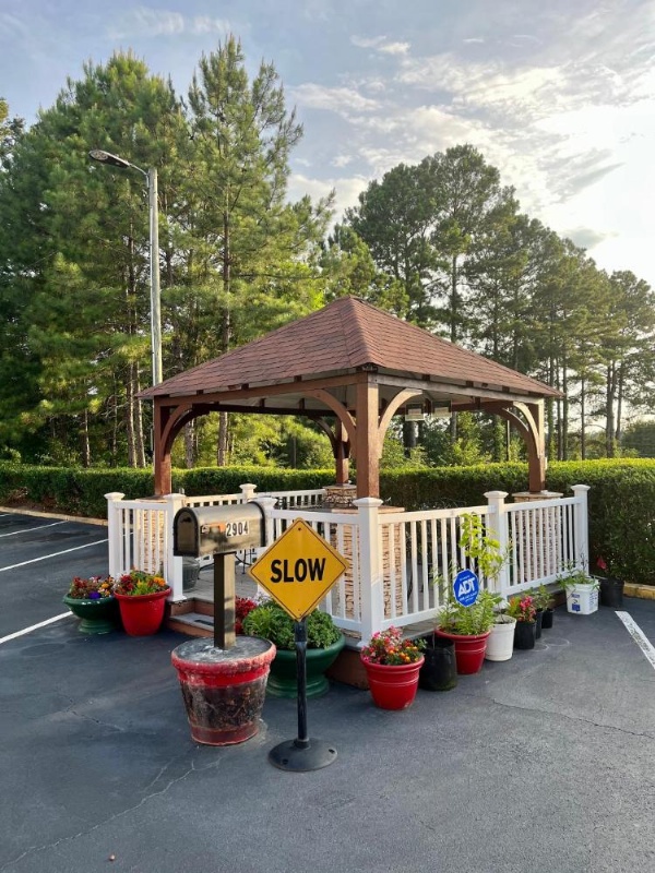 West Bank Inn image 17