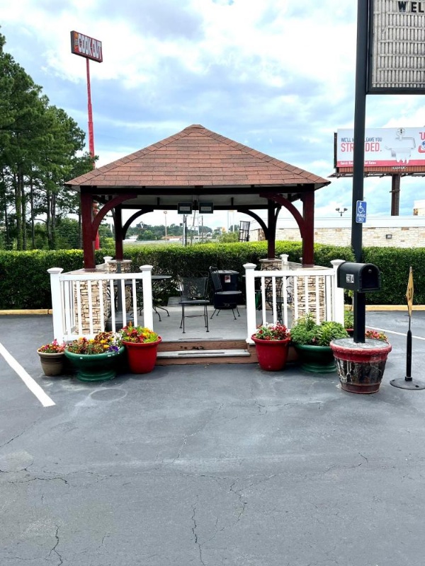 West Bank Inn image 18