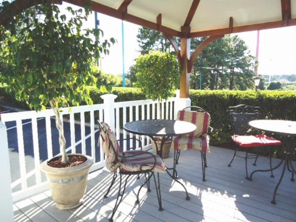 West Bank Inn image 19