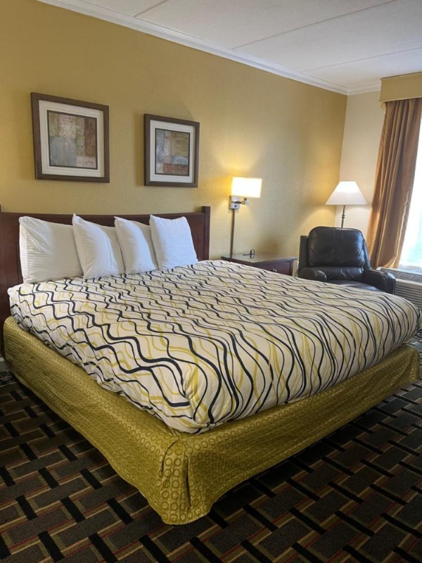 West Bank Inn image 26